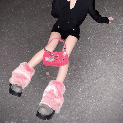 Y2K ピンク チェーンショルダーバッグ ヴィンテージ バタフライ クロスボディ パンクスタイル 脇掛けバッグ レディース／ガールズ